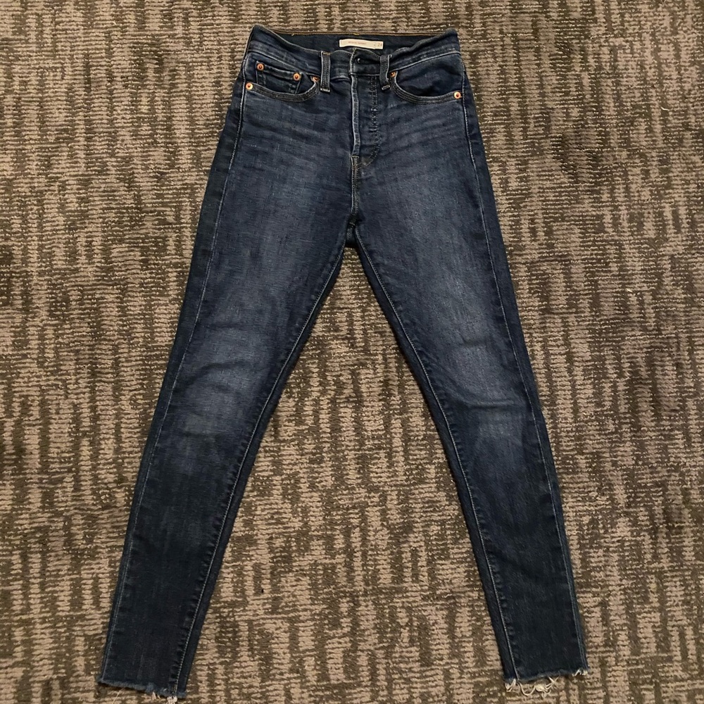 Levi’s wedgie skinny jeans
